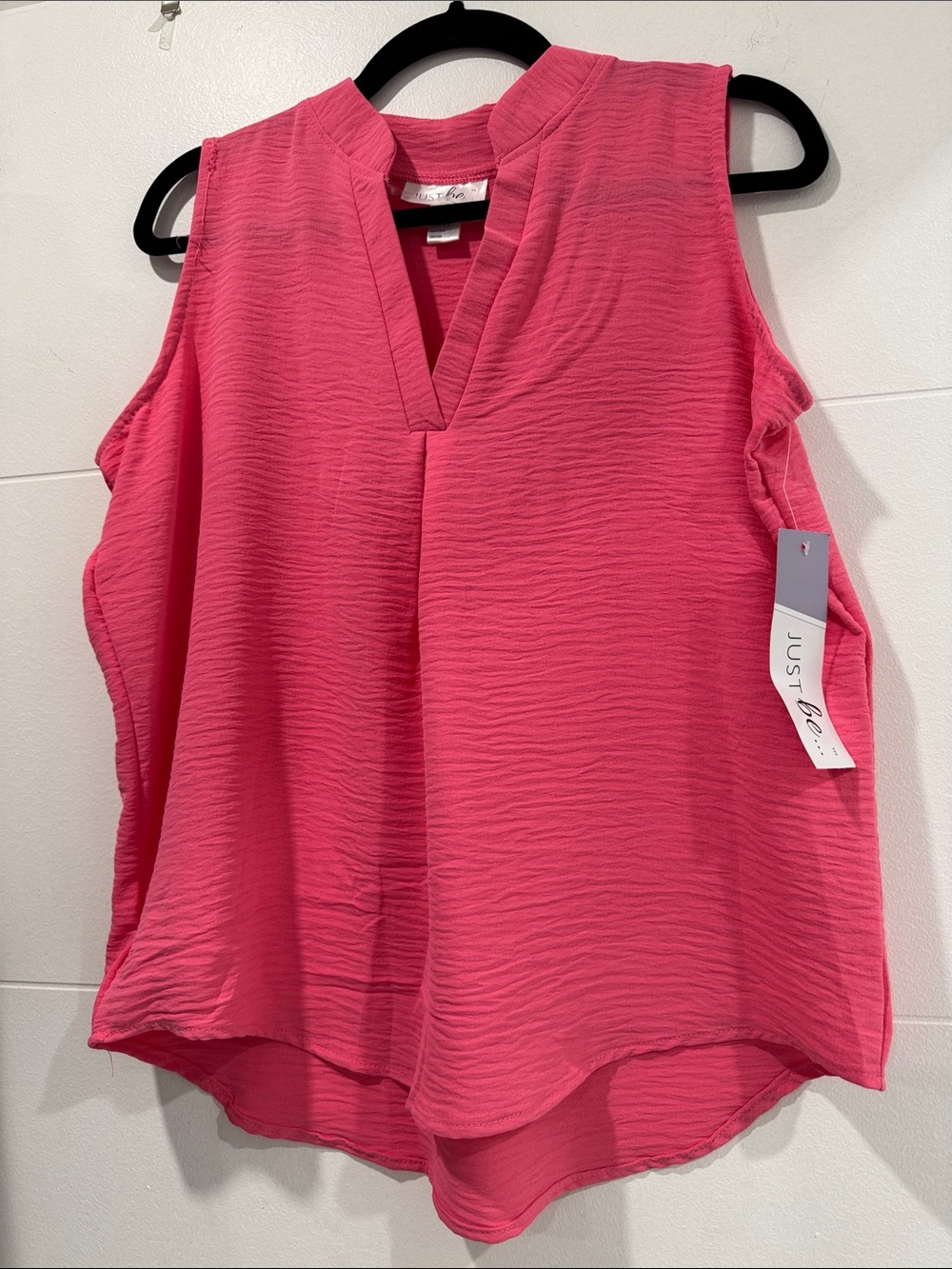 Just Be Pink Sleeveless V-Neck Pleated Front Textured Blouse Size M NWT